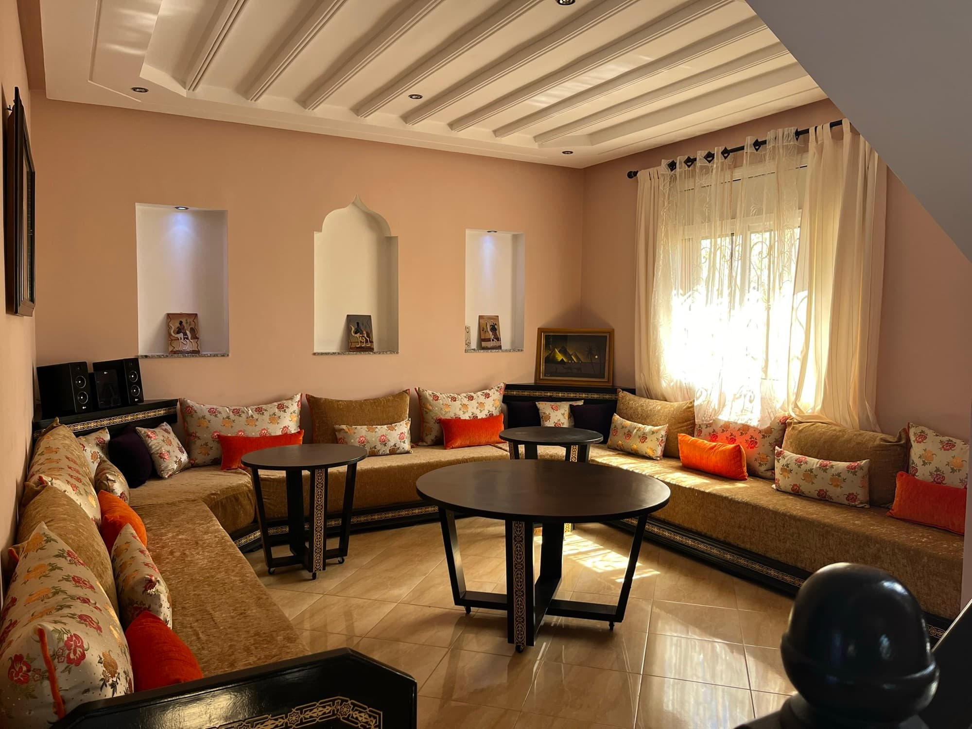 Maison Azur — Living room 2