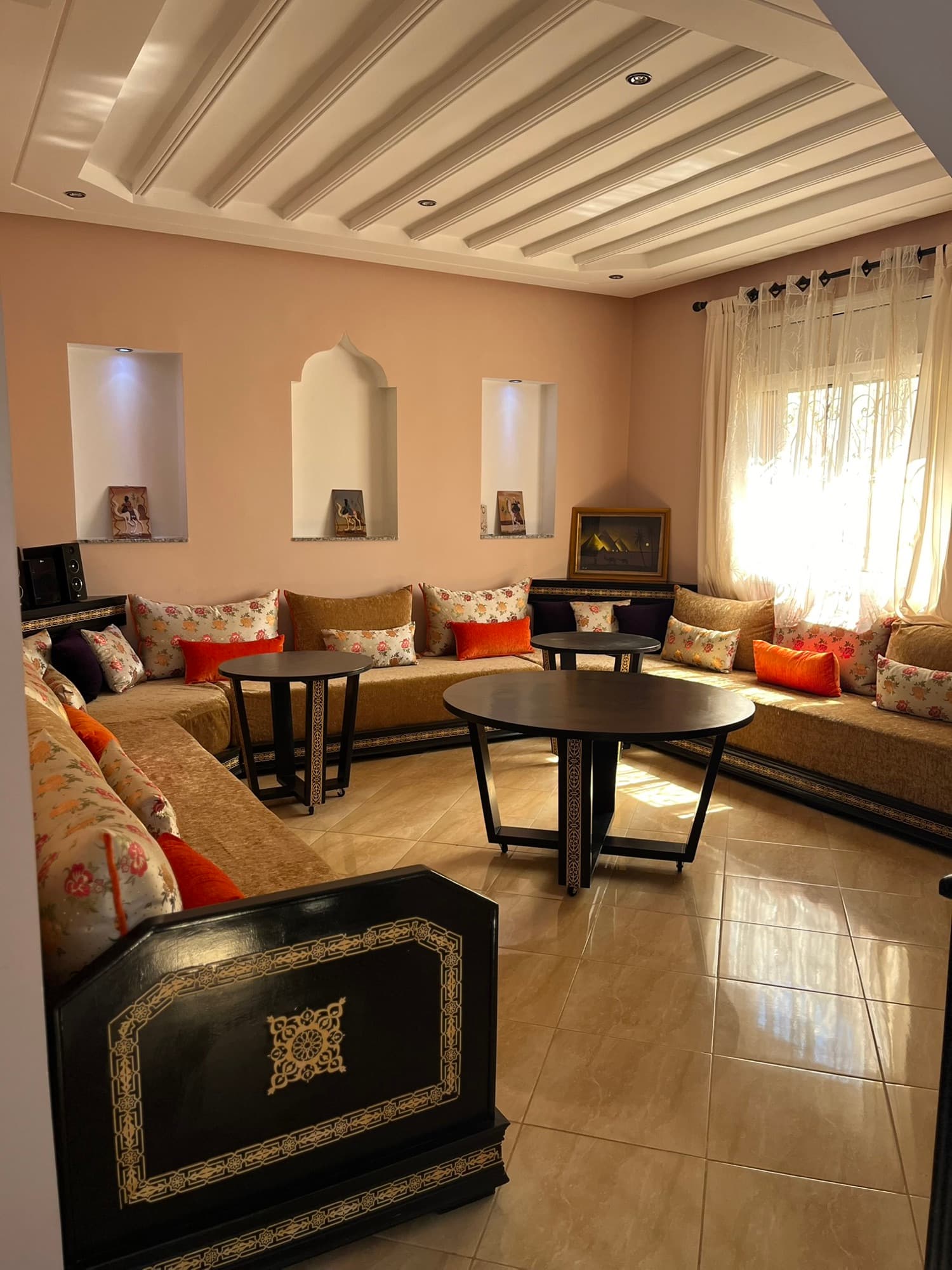 Maison Azur — Living room 4