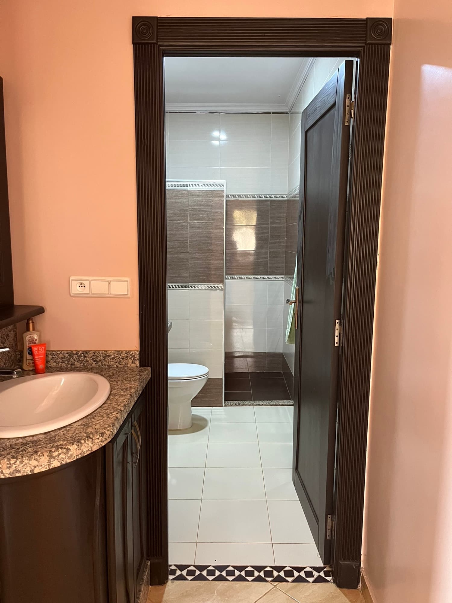 Maison Azur — Bathroom 1