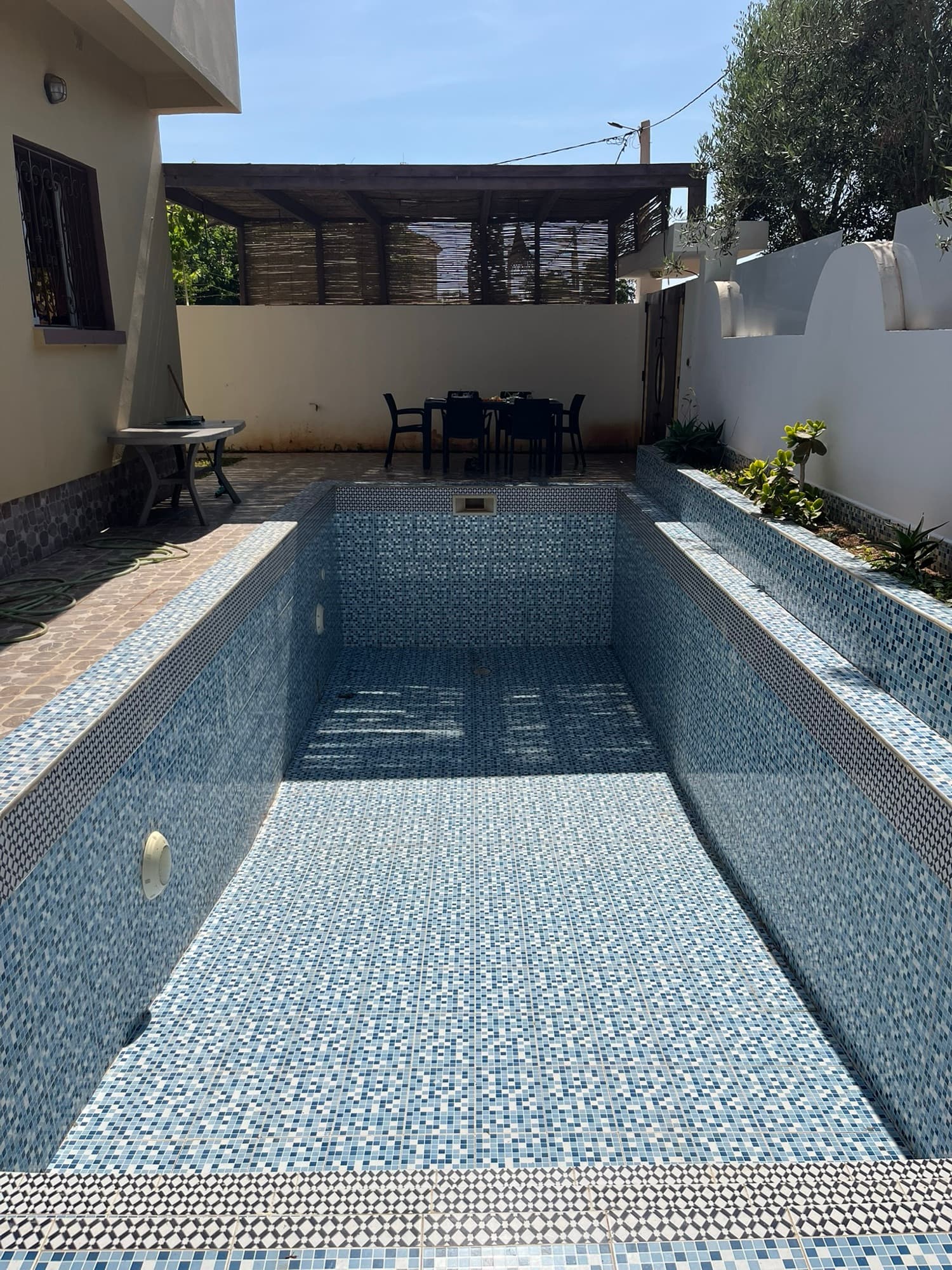 Maison Azur — Garden 3