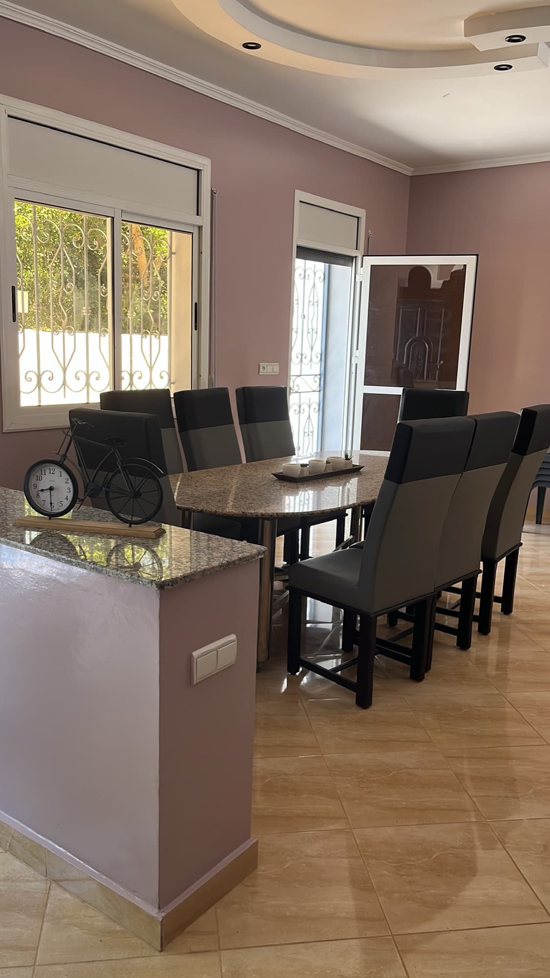 Maison Olivier — Dining room 3