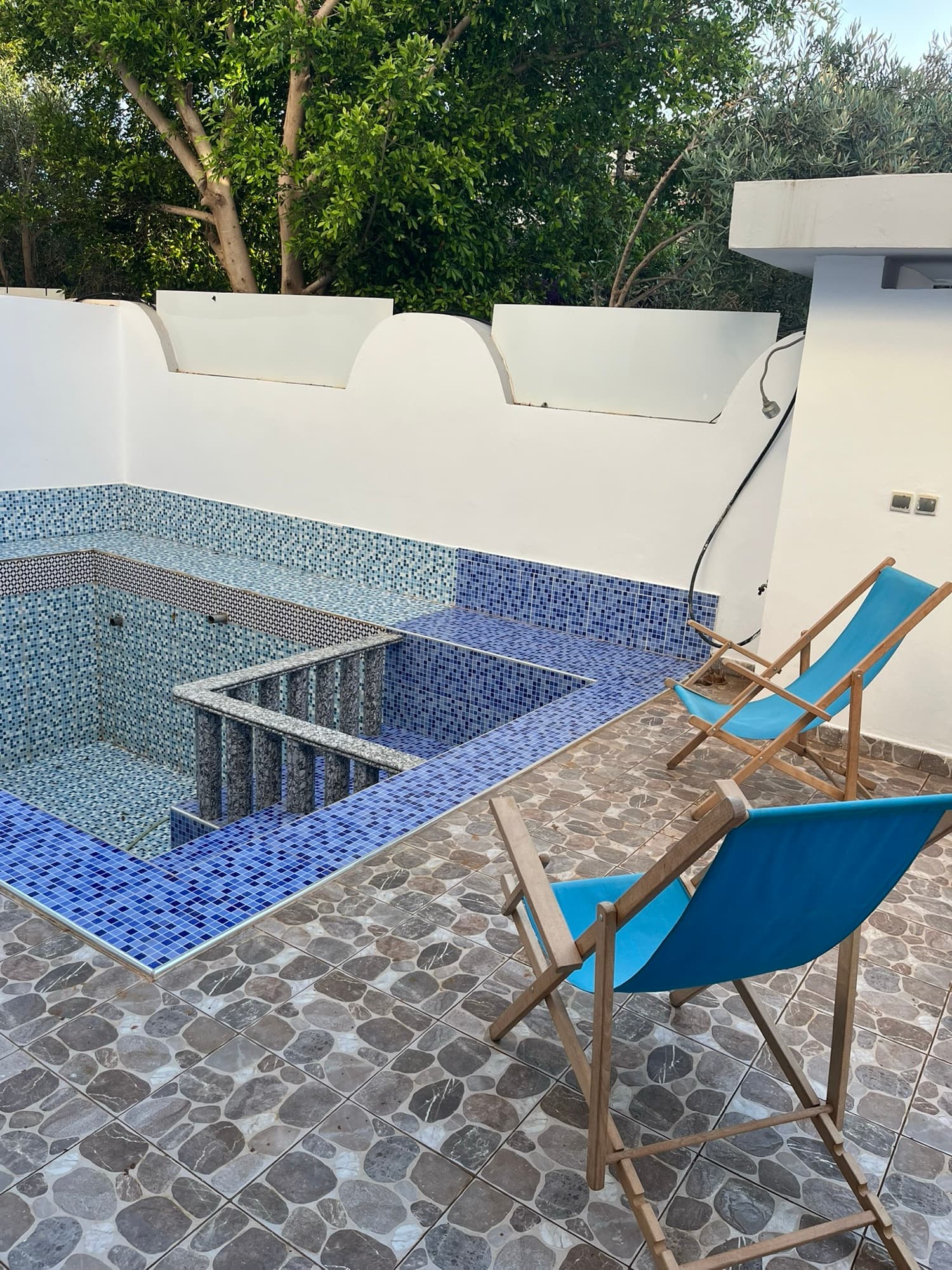 Maison Olivier — Garden 2